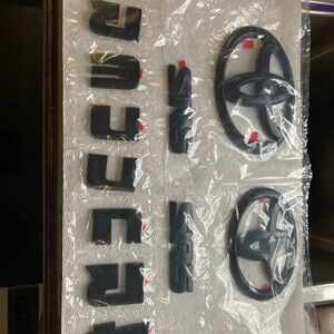 Toyota 4 Runner SR5 Black out Car Emblem Set